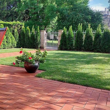 Family Inn Cottage With Terrace パランガ エクステリア 写真