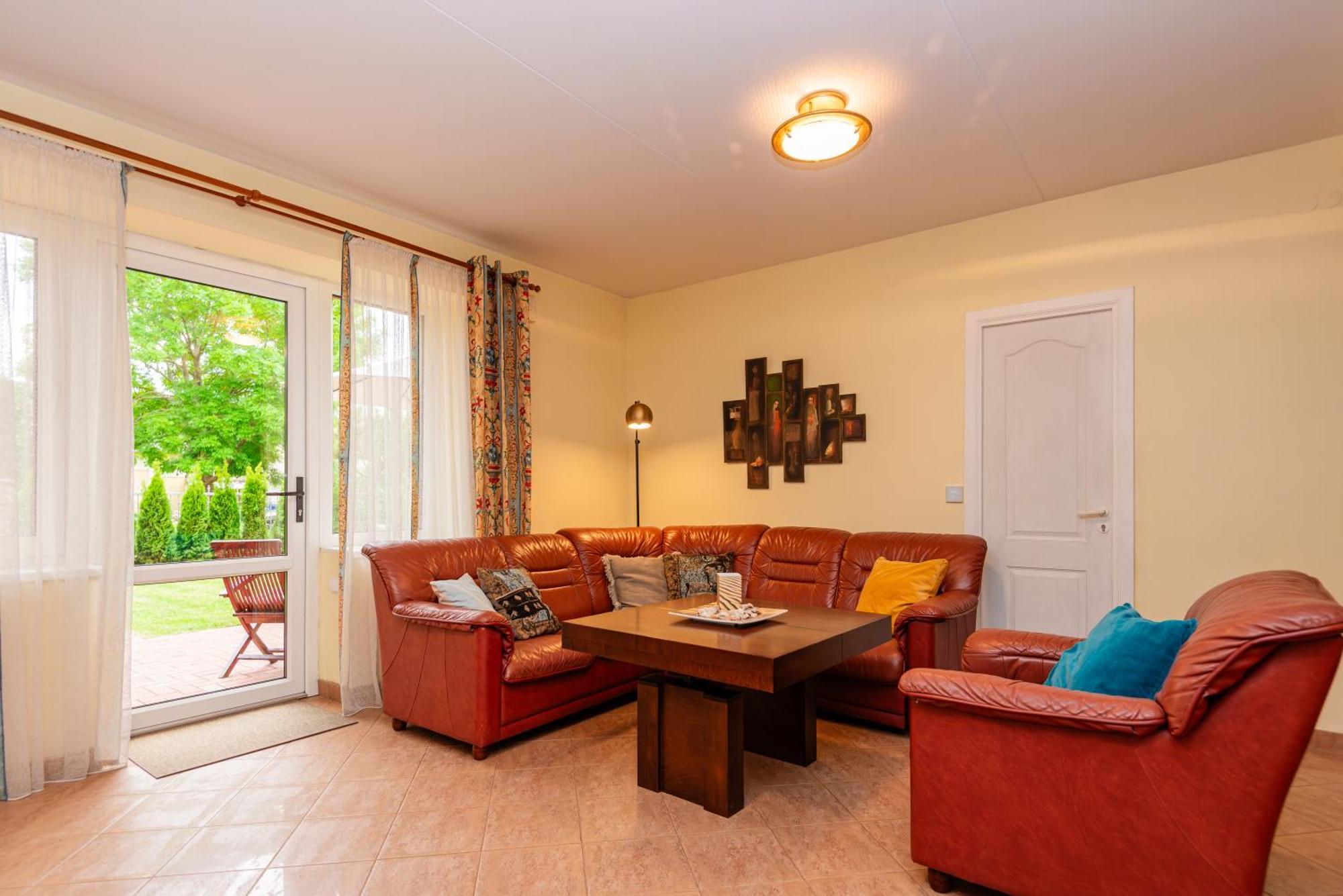 Family Inn Cottage With Terrace パランガ エクステリア 写真