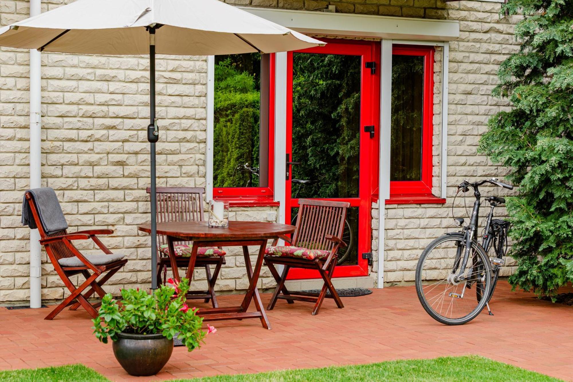 Family Inn Cottage With Terrace パランガ エクステリア 写真